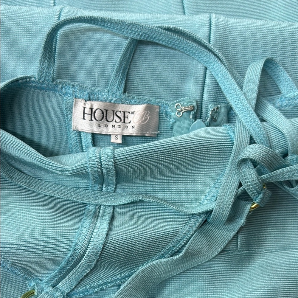House of London. Vibrant Blue Backless Bodycon Dress with Spaghetti Straps - Picture 8 of 9